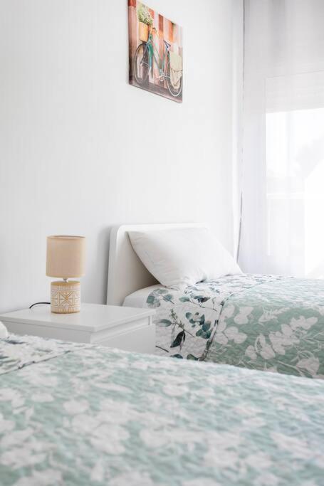 Encantador Apartamento De 3 Habitaciones Con Balcon Alicante Buitenkant foto
