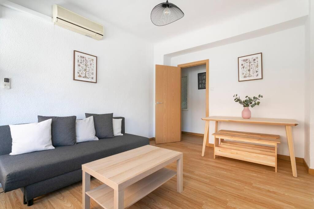 Encantador Apartamento De 3 Habitaciones Con Balcon Alicante Buitenkant foto